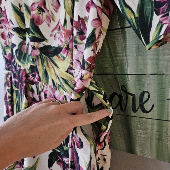 Kaya & Sloane floral dress - Picture 6 of 8